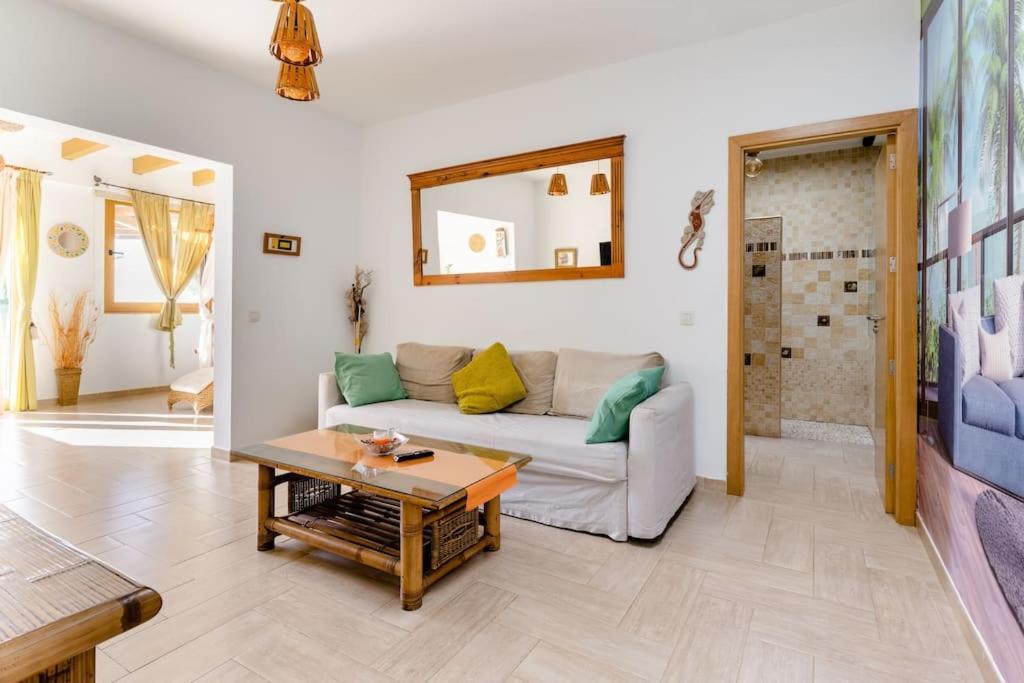 Villa La Isla By Rentaholidayslanzarote Πλάγια Μπλάνκα Εξωτερικό φωτογραφία